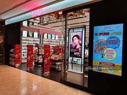 It ensures highest levels of quality standards. Sa Sa And The Business Of Beauty