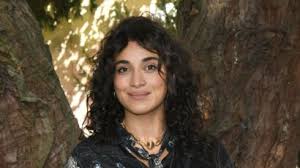 Bienvenue sur le site officiel de camélia ! Video Camelia Jordana Apparait Les Levres Tres Gonflees Une Metamorphose Qui Etonne Femme Actuelle Le Mag