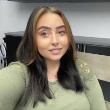 Good Morning Looking for recommendations for hair salon and bakery. Thank  you