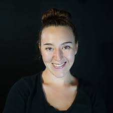 Amazon.com: Reina Luna: books, biography, latest update