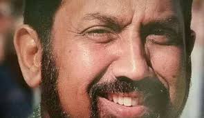 Señor ,padre ignacio reza x nosotros en salud ,dinero y un futuro mejor  para todos y flia ,hijos y desde ya muchas gracias