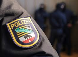 Ebenfalls für sie zusammengestellt haben wir zahlreiche präventionshinweise. Sachsen Anhalts Polizei Will Professur Fur Politische Bildung Schaffen