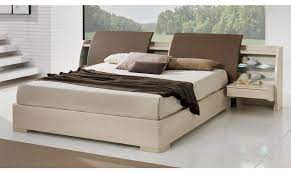 Letto contemporaneo, perfetto per ar. La Testiera Del Letto Ora E Intelligente Casafacile