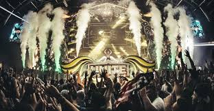 عرض يونايت ويذ تومورو لاند خلال موسم صيف أبوظبي عين دبي تعرف على مطاعم واماكن السهر فى دبي