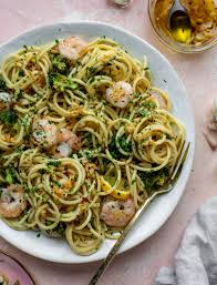 Garlic Sauce Pasta Garlic Sauce Bucatini With Shirmp And Broccoli Recipe In 2020 Garlic Pasta Sauce Shrimp And Broccoli Dinner Recipes