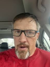 Truth seeker (@qwestjon)