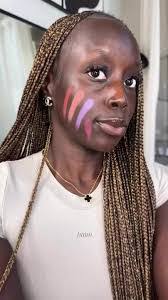 Tracey Oldham's Instagram, Twitter & Facebook