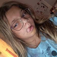 Danielle Shanklin's Instagram, Twitter & Facebook