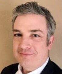 Adam Avaritt's Instagram, Twitter & Facebook