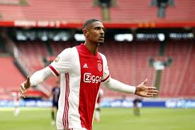 Bekijk hier de samenvatting van het duel tussen ajax en psv. Sebastien Haller Aims Dig At David Moyes And West Ham After Revealing Why He Left For Ajax Football London