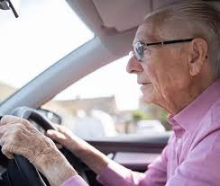 Permis retiré : les plus de 65 ans vont devoir repasser... Voir le 1er  commentaire