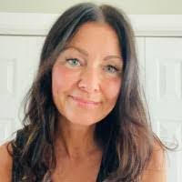 Shannon Snook's Instagram, Twitter & Facebook