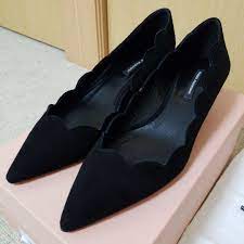 お買い得モデル riorioさま予約品 ファビオルスコーニ＊スエードスカラップパンプス ハイヒール/パンプス - www.mfwalz.com