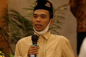 Bongkar Kenangan Masa Lalu Ustadz Abdul Somad Wanita Ini Bahkan Tahu Makanan Favorit Uas Pikiran Rakyat Com