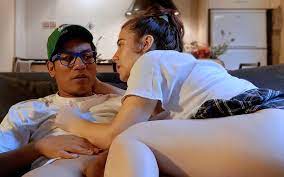 Verashia tarafından Teenager Teaches Her Classmate What Her Step Dad Taught  Her | Faphouse