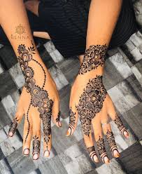 Remove the henna tattoo if you need to. 35 Simple Henna Tattoo Designs To Show Off In Warm Weather