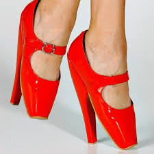 Papucii din lemn kharam shoes. Cei Mai Ciudati Pantofi Divahair Ro