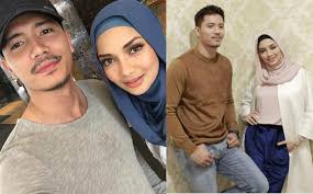 Skrip untuk drama suri hati mr.pilot ini oleh fairul nizam ablah dan mamu vies. Suri Hati Mr Pilot Live Telemovie Raya Suri Hati Mr Pilot Warda Ailesine Yol Acan Olaylar Musluman Askiyla Bu Kadar Saplantili Olan Kendi Aptalligina Atildi Sengthem