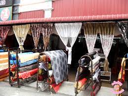 Banyak kedai langsir di sini dengan pelbagai pilihan fabrik dan yang menariknya kita boleh menempah terus jahit kain langsir mengikut pilihan. Pinky Momma