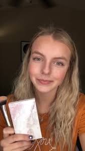 Anyone that offers reasonable priced makeup classes? I need help with how  to prep my face and make the makeup pop more and actually last! Thank you!!