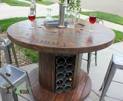 How To Make This Cable Spool Patio Set Bobinas De Madera Carretes De Cable De Madera Carreteles De Madera