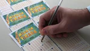 O prêmio de de r$ 177,6 milhões da mega da virada será dividido entre cinco ganhadores. Sete Apostadores Do Parana Ja Levaram A Mega Da Virada Veja Como Jogar