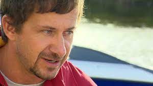 Jsem navštívil pobočku, abych přešel ze stávajícího tarifu (byl jsem pod ičo). Jachtar David Krizek Ct Edu Ceska Televize