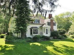 15 Old Four Bridges Rd Chester Nj 07930 Old Houses Cottage Homes House Styles