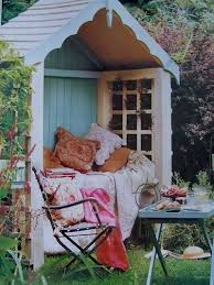 Constriure Un Abri De Jardin Pour Son Plaisir Abri De Jardin Pieces A Vivre Dans Le Jardin Cabane Jardin