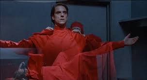 Although dead ringers closely follows the case of stewart and cyril marcus, director peter greenaway notes that cronenberg queried him about his film a zed & two noughts for two hours before going on to make dead ringers eight months later.5. Dead Ringers Vinnieh