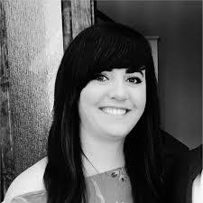 Amanda Gentile's Instagram, Twitter & Facebook