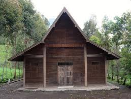Rumah joglo jawa timur umumnya berbentuk limasan atau dara gepak. Rumah Adat Jawa Timur Gambar Dan Penjelasan Lengkap