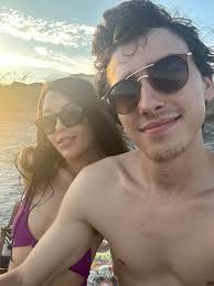 Are there available rooms for rent in a vineyard home for a group of guys?