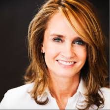 Renee Appelle (@ReneeAppelle)