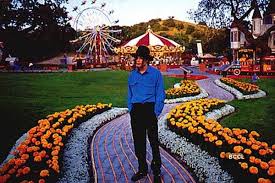 The Controversial Life Of Michael Jackson