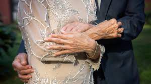 Maybe you would like to learn more about one of these? Steinerne Hochzeit Bedeutung Spruche Und Geschenkideen Brigitte De