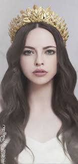 فكتوريا و كأنها جمعت كل جمال الكون و نثرته في عينيها ح Headpiece Fashion Girl