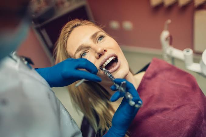 How long does Novocaine last?