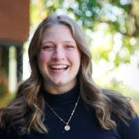 Juliana Peterson's Instagram, Twitter & Facebook