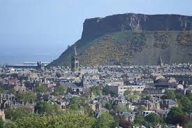 Но, несмотря на все их заслуги. Drevnyaya Stolica Shotlandii