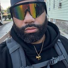 CONGRATULATIONS! 1. FRANKLIN INK TATTOO 2. PELICAN TATTOO & BODY PIERCING  3. GREEN MAN STUDIO You all three are now listed as Top 3 Tattoo Shops in  Hartford, CT FRANKLIN INK TATTOO ,