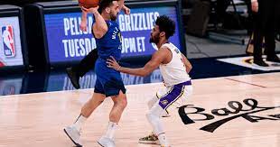 En la primera, el astro. Las Jugadas Virales De Campazzo Dos No Look Ante Lebron