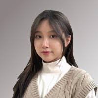 Christine Guo's Instagram, Twitter & Facebook