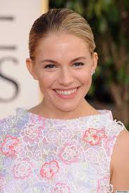 Sienna Miller Golden Globes Dress 2013: See Her Red Carpet Look! (PHOTOS)