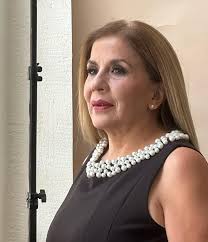 Stefanie Reyes González added a...