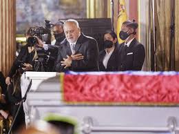 Aristóbulo istúriz almeida (born 20 december 1946) is a venezuelan politician and academic who has been vice president of the constitutional assembly. Wxg4kfxmrsngdm