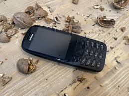 Nokia 6310: big screen and three weeks ...