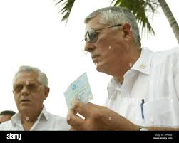 William Schuss, left, and Jose Basulto, of the Cuban exile group Brothers  to the Rescue, appear at a news conference at Versailles Restaurant