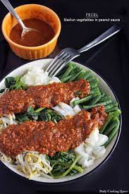Pecel Madiun Vegetables In Peanut Sauce Recipe Pecel Indonesian Food Peanut Sauce