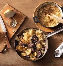 Blunzengrostl Mit Sauerkraut Ein Rezept Aus Dem Servus Magazin Rezept In 2020 Blunzengrostl Sauerkraut Lebensmittel Essen